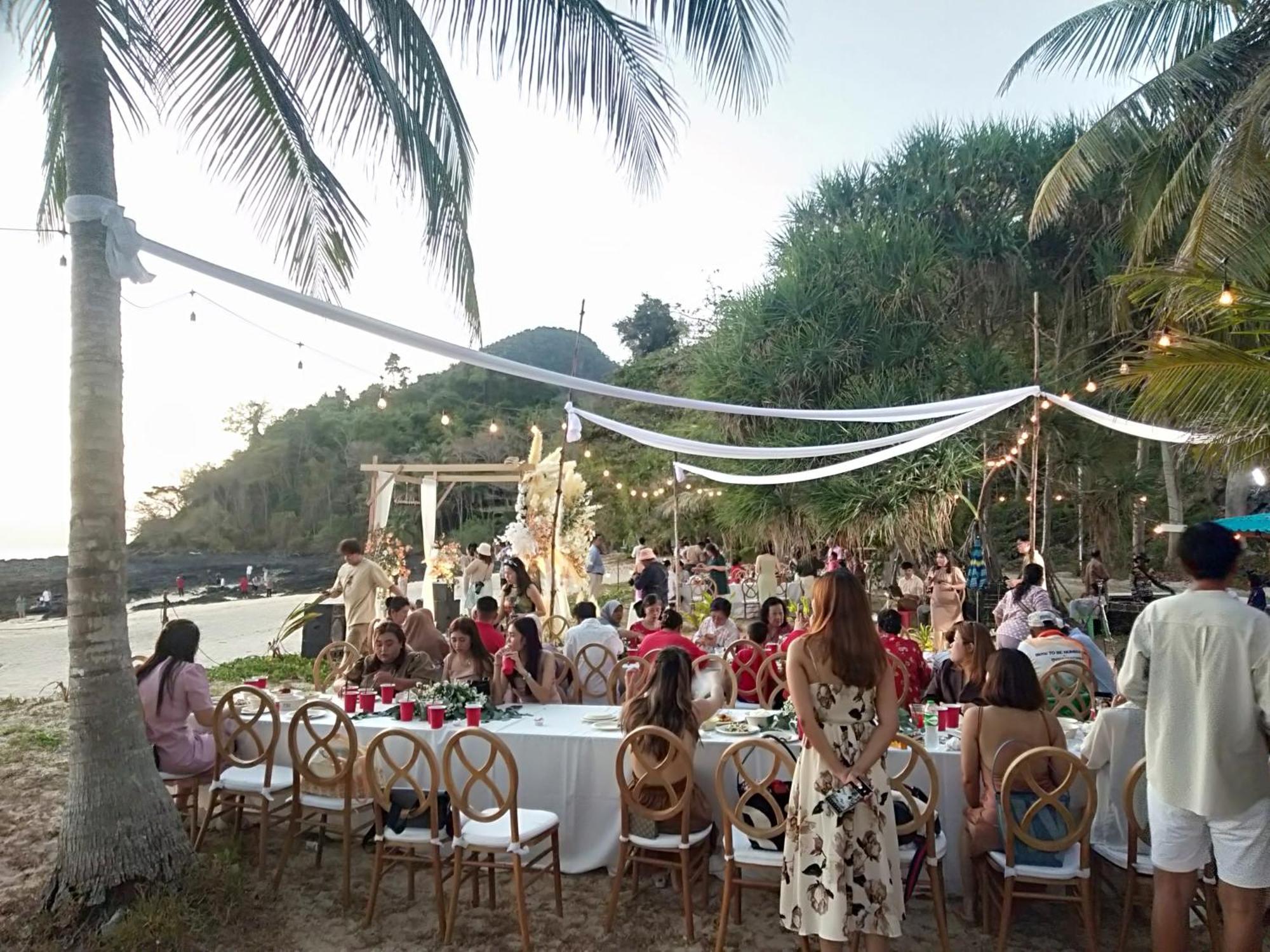Longbeach Bungalow Kohmook Ko Mook Buitenkant foto